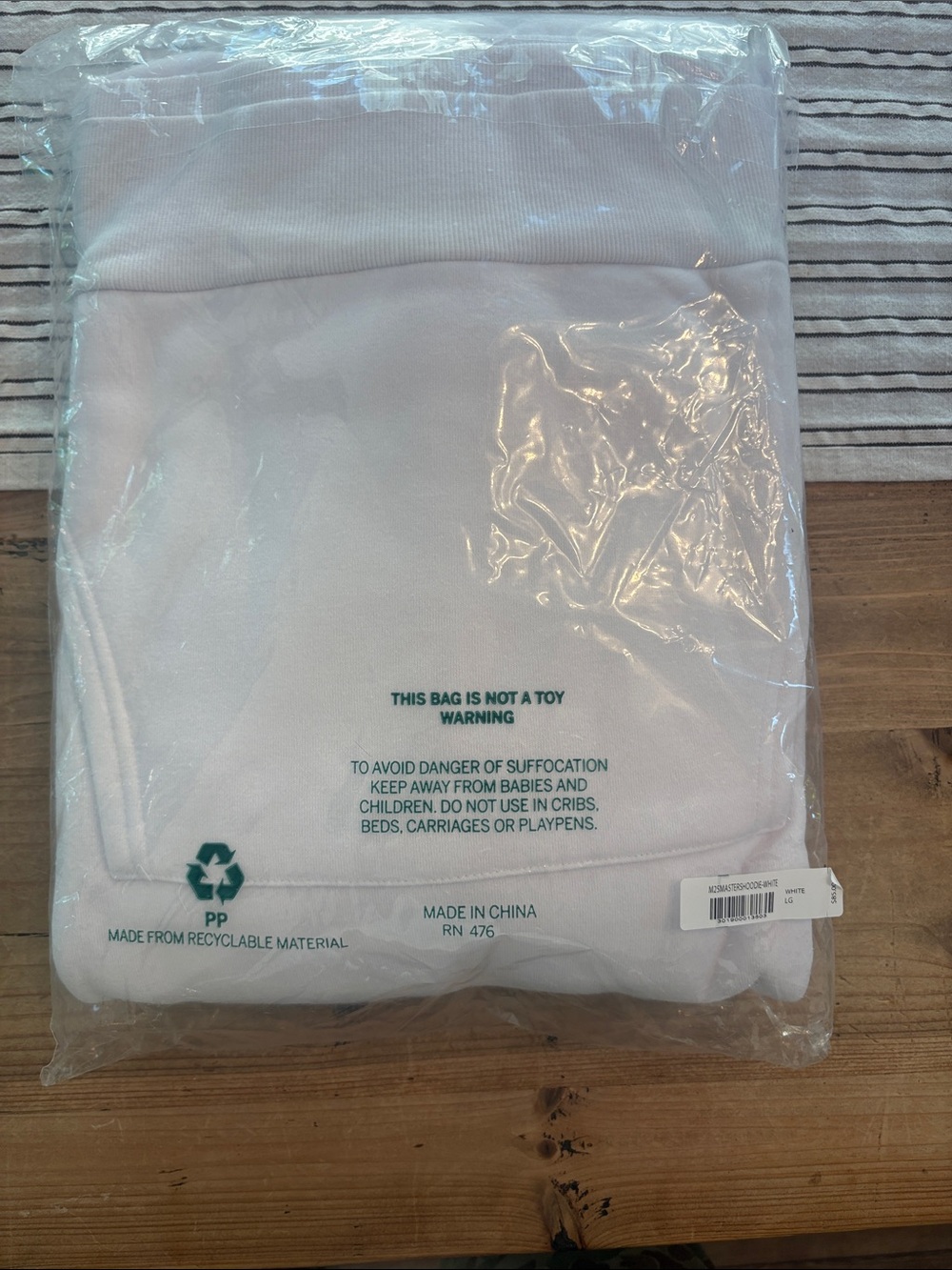 Masters Tournament White Logo Hoodie - Picture 2 of 4